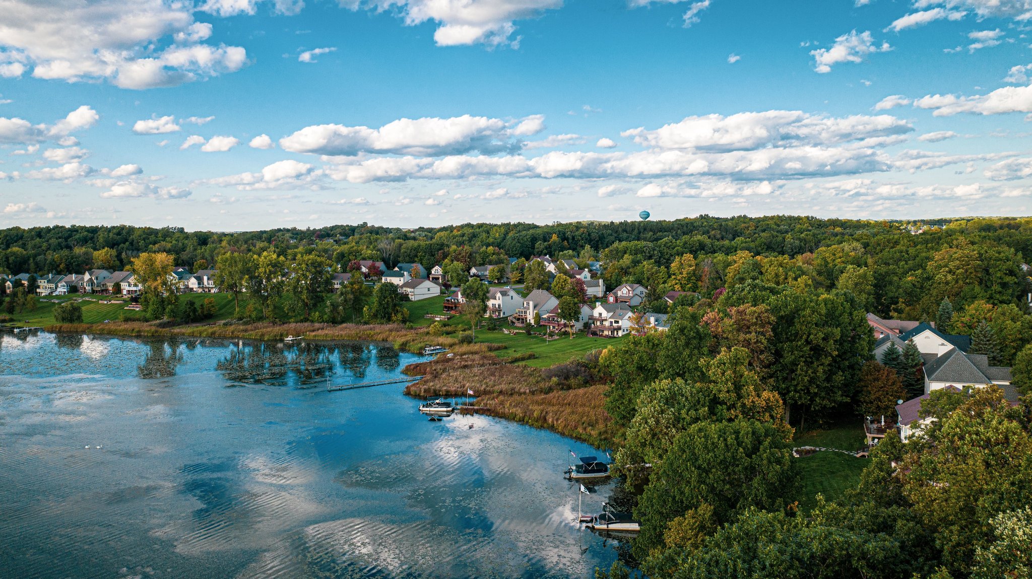 View of the Lakeshore Pointe neighborhood lake