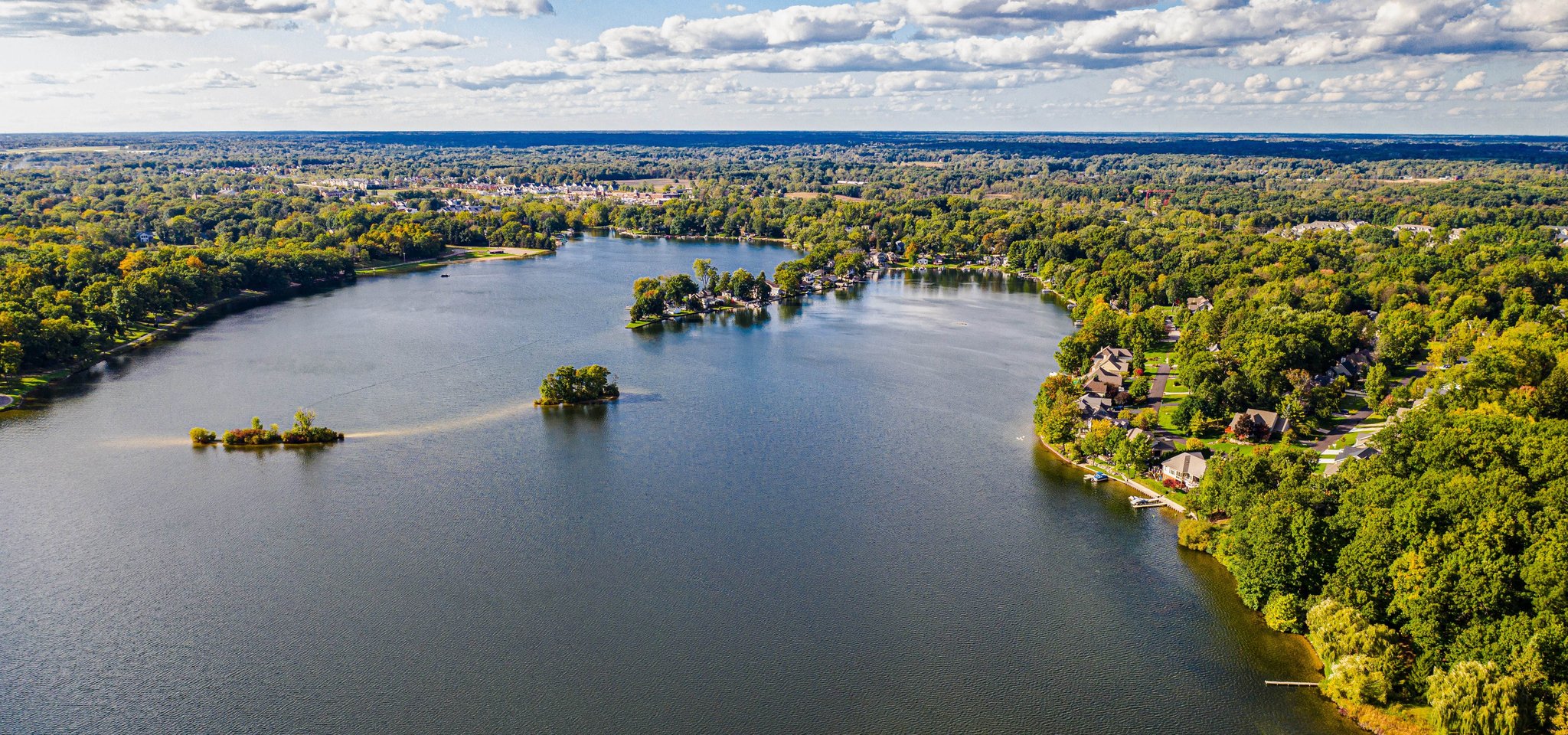 View of the Lakeshore Pointe neighborhood lake